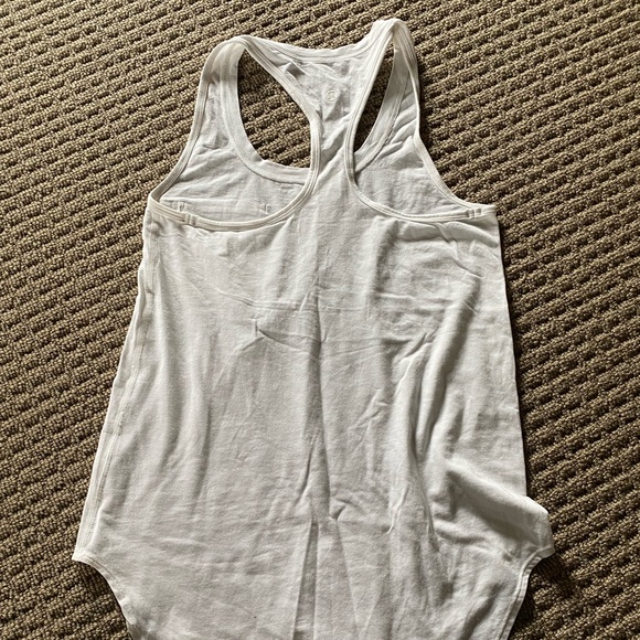 Lululemon white tank | size unknown - Picture 2 of 4